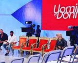 Lo studio di Uomini e donne - screenshot © Canale 5