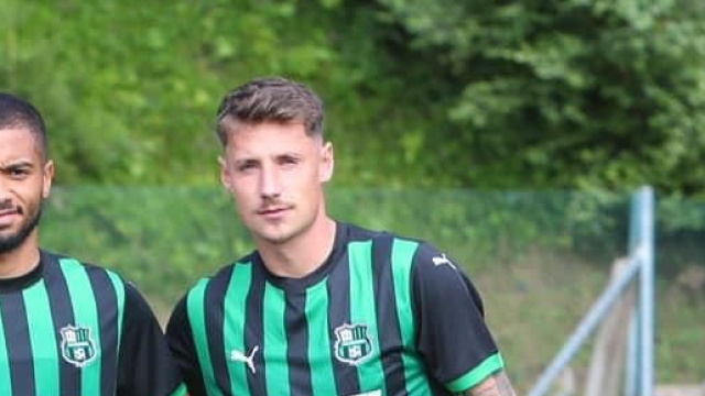 Andrea Pinamonti, a destra nella foto - © Facebook