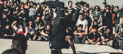 Una mossa di Breakdance © Pexels.com