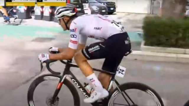 Filippo Baroncini in fuga al Memorial Pantani - Screenshot © youtube Ciclismolive