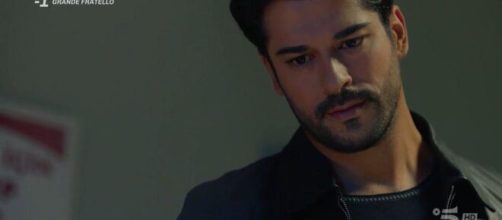 In foto Kemal di Endless Love (screenshot © Canale 5).