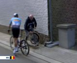 La foratura di Tim Merlier agli Europei di ciclismo - Screenshot © Eurosport