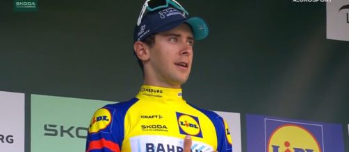 Antonio Tiberi sul podio del Giro del Lussemburgo - Screenshot © Eurosport