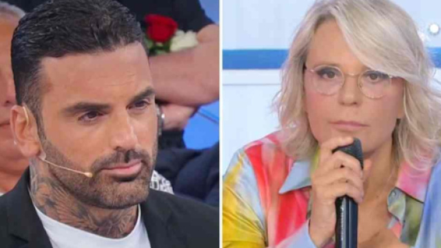 Mario Cusitore e Maria De Filippi - screenshot © Canale 5.