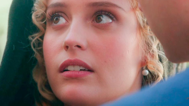 Jana e Manuel stanno per sposarsi © La Promessa.