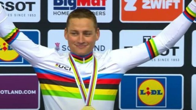 Il campione in carica MAthieu Van der Poel - Screenshot &copy; Eurosport