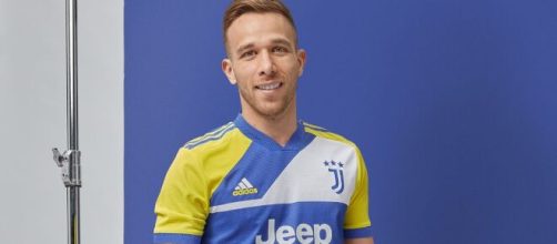 Arthur, centrocampista della Juventus © Facebook