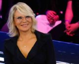 Maria De Filippi in una puntata di Amici - screenshot © Facebook Amici di Maria De Filippi