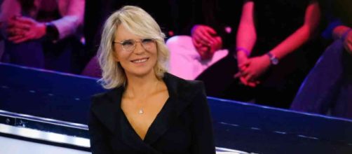 Maria De Filippi in una puntata di Amici - screenshot © Facebook Amici di Maria De Filippi