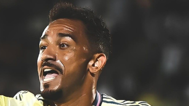 Danilo con la maglia della Juventus &copy; profilo Instagram juventus