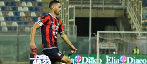 Il difensore del Crotone, Andrea Rispoli - © Facebook / FcCrotone