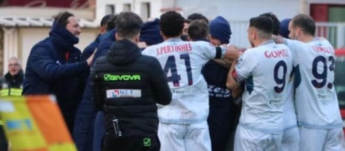 L'esultanza dei calciatori del Crotone a Trapani - © Facebook / Fccrotone