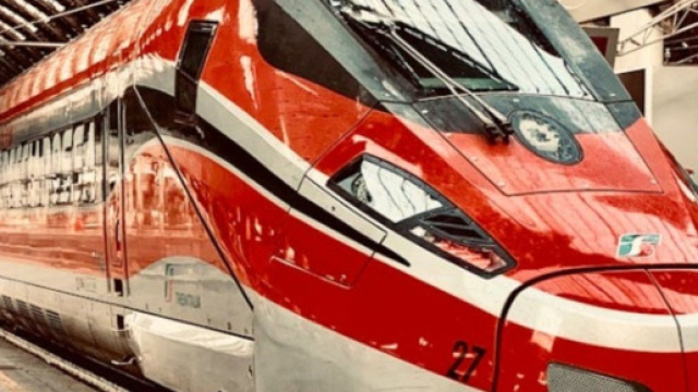Un treno di Ferrovie dello Stato - © Foto Pexels