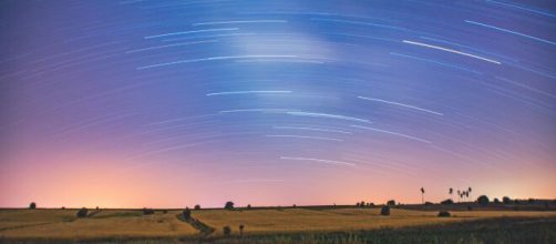 Aurora con stelle in cielo- ©Pexels.