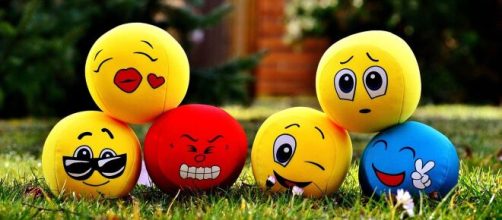 Raccolta di emoticon con umore diverso © Pixabay