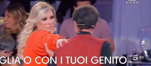 In foto Tina Cipollari (screenshoot © Rai).