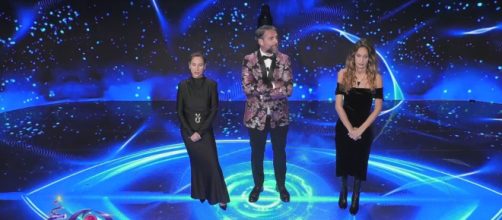 In foto Jessica, Luca e Helena (screenshot © Mediaset).