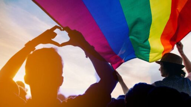 Una manifestazione per i diritti della comunità LGBTQ+ © Shutterstock