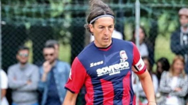 Claiton Dos Santos, ex capitano del Crotone - © Facebook / FcCrotone