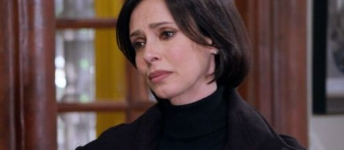 Elena Giordano in una scena di Un posto al sole © Rai 3.