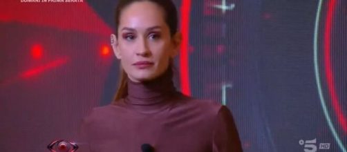 In foto Helena al Grande fratello © Mediaset.