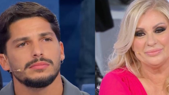 Gianmarco Steri e Tina Cipollari - screenshot © Canale 5.