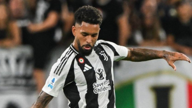 Douglas Luiz in azione &copy; Juventus FC