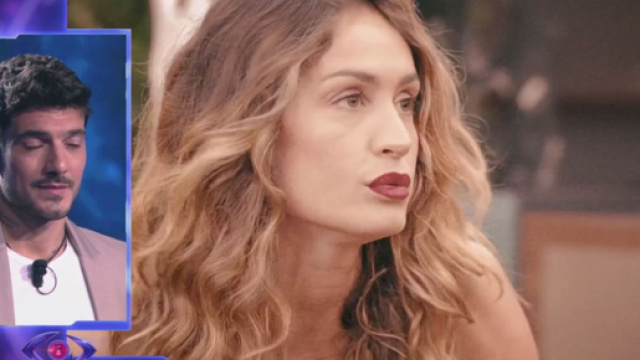 In foto Helena e Lorenzo al Grande fratello &copy; Mediaset.