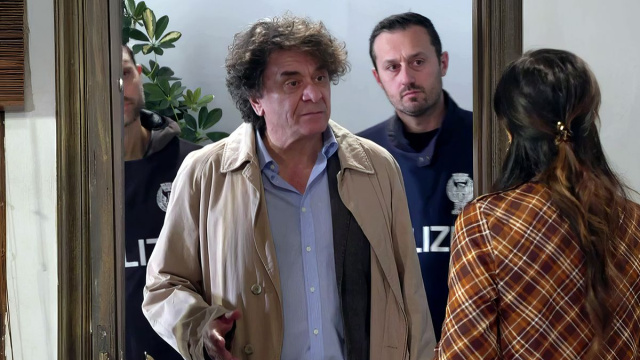 L'ispettore Attilio Grillo (Pietro Bontempo) © Un Posto al Sole Rai