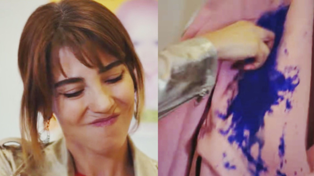 Ceyda macchia il cappotto di Jale © La forza di una donna – Kadın.