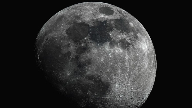La Luna, l’unico satellite naturale della Terra © Pixabay.