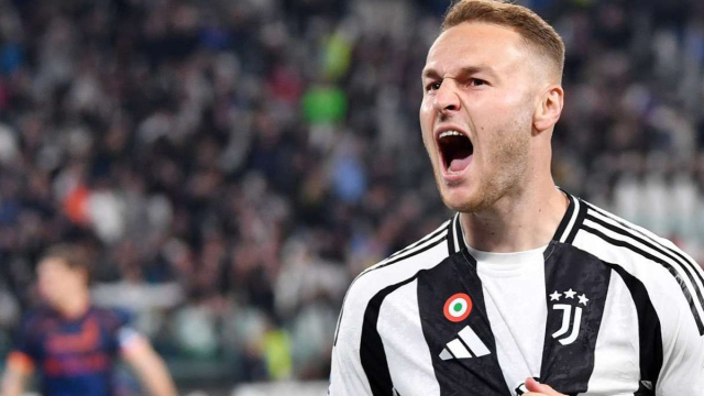 Teun Koopmeiners (Foto © maglia Juventus)