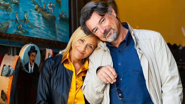 Silvia Graziani (Luisa Amatucci) e Michele Saviani (Alberto Rossi) © Un Posto al Sole Rai.png