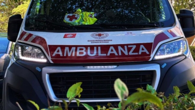 Ambulanza della Croce Rossa Italiana - Crotone - © Facebook / Croce Rossa Italiana Crotone