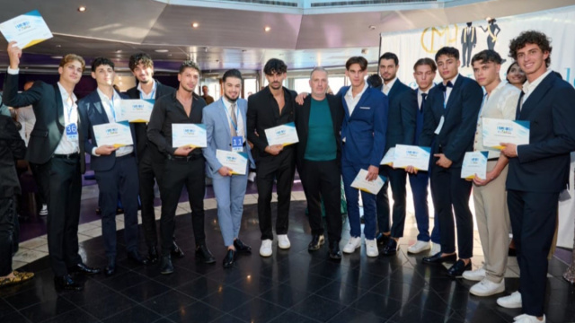 I concorrenti di Superbelli e Superbravi sezionati per sfilate dall'Agenzia Freestyle di Napoli. Foto di Carmine Andreocci