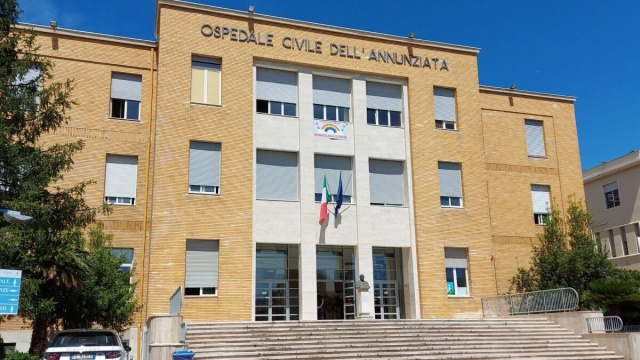 20enne si salva grazie ad un intervento chirurgico mai tentato prima in Calabria