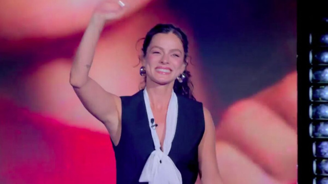 Özge Özpirinççi – Credit © Verissimo.