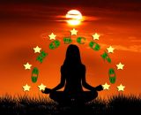 Donna in posizione yoga con le stelline dell'oroscopo - © Roberta Carsoli.