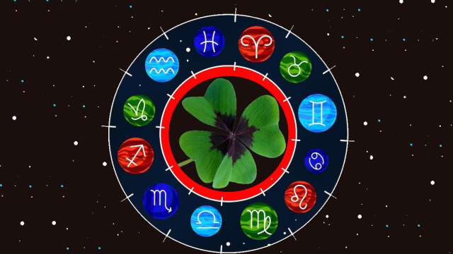 Locandina per l'oroscopo della fortuna con simboli dello Zodiaco e quadrifoglio - © Pixabay IA.