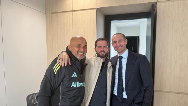 Luciano Spalletti, Miralem Pjanic e Giorgio Chiellini. Foto &copy; Juventus
