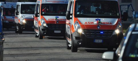 Incidente sulla Statale 107 Silana Crotonese: quattro auto coinvolte, sei feriti