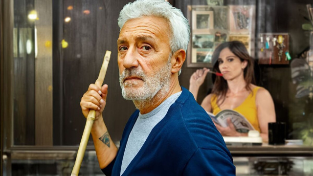 In primo piano Raffaele Giordano (Patrizio Rispo), sullo sfondo Rosa Picariello (Daniela Ioia) © Un Posto al Sole Rai