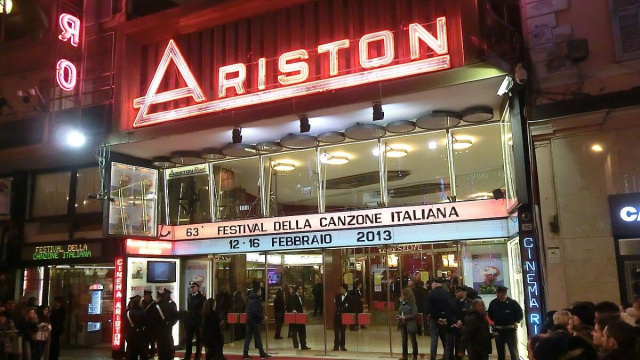 Il Teatro Ariston di Sanremo © foto da Wikipedia.