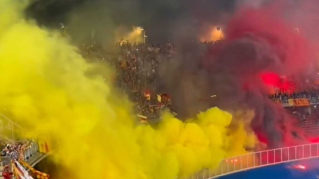 La curva del Lecce @ foto pagina Facebook Dimensione Calcio