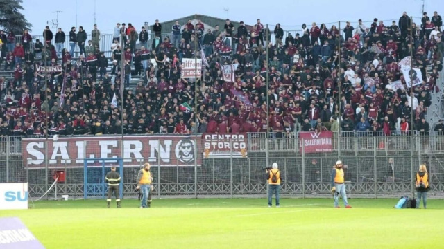 Tifosi della Salernitana a Latina @Pagina Dimensione Calcio