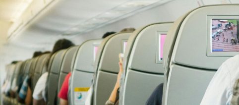 Volo Pisa-Bari: alta tensione e calciatore prende a calci un tifoso