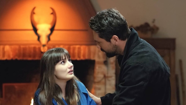 Zeynep e Alihan in Forbidden Fruit © Mediaset.