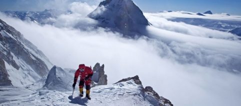 Incidenti sull'Himalaya, Simone Moro: 'Soccorsi difficili e tempeste imprevedibili'