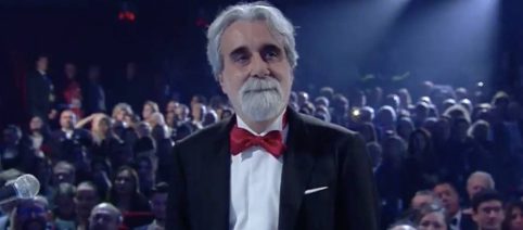 Morto Peppe Vessicchio: il popolare direttore d'orchestra aveva 69 anni