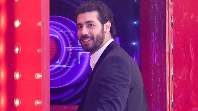 In foto Omer, concorrente del Grande Fratello © Mediaset.